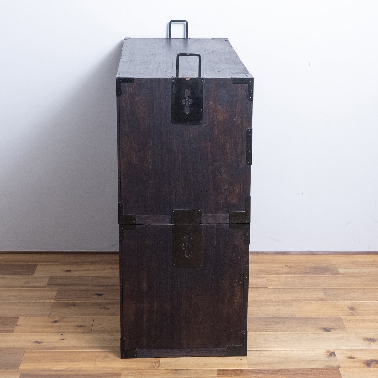 Japanese Antique Room Chest (Heya Tansu) NIPPONDO