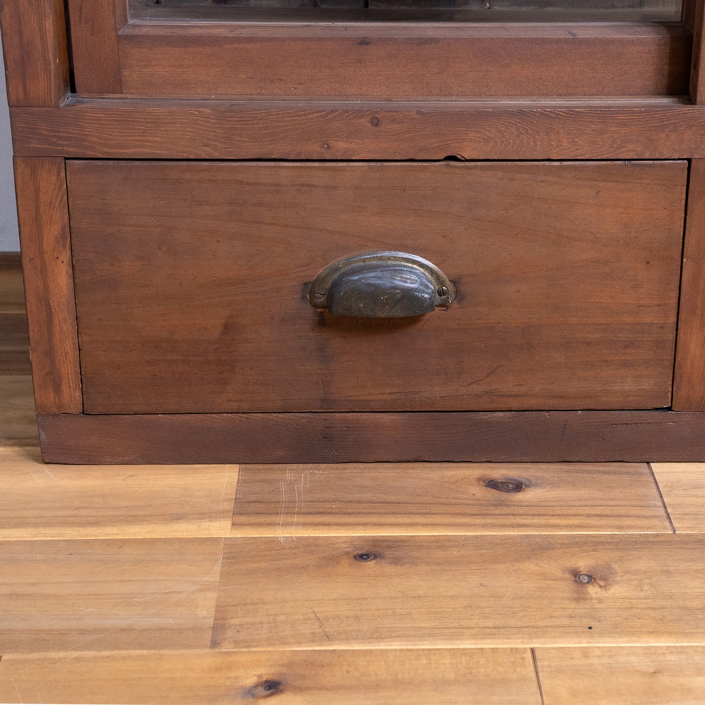 Japanese Antique Glass Cupboard NIPPONDO