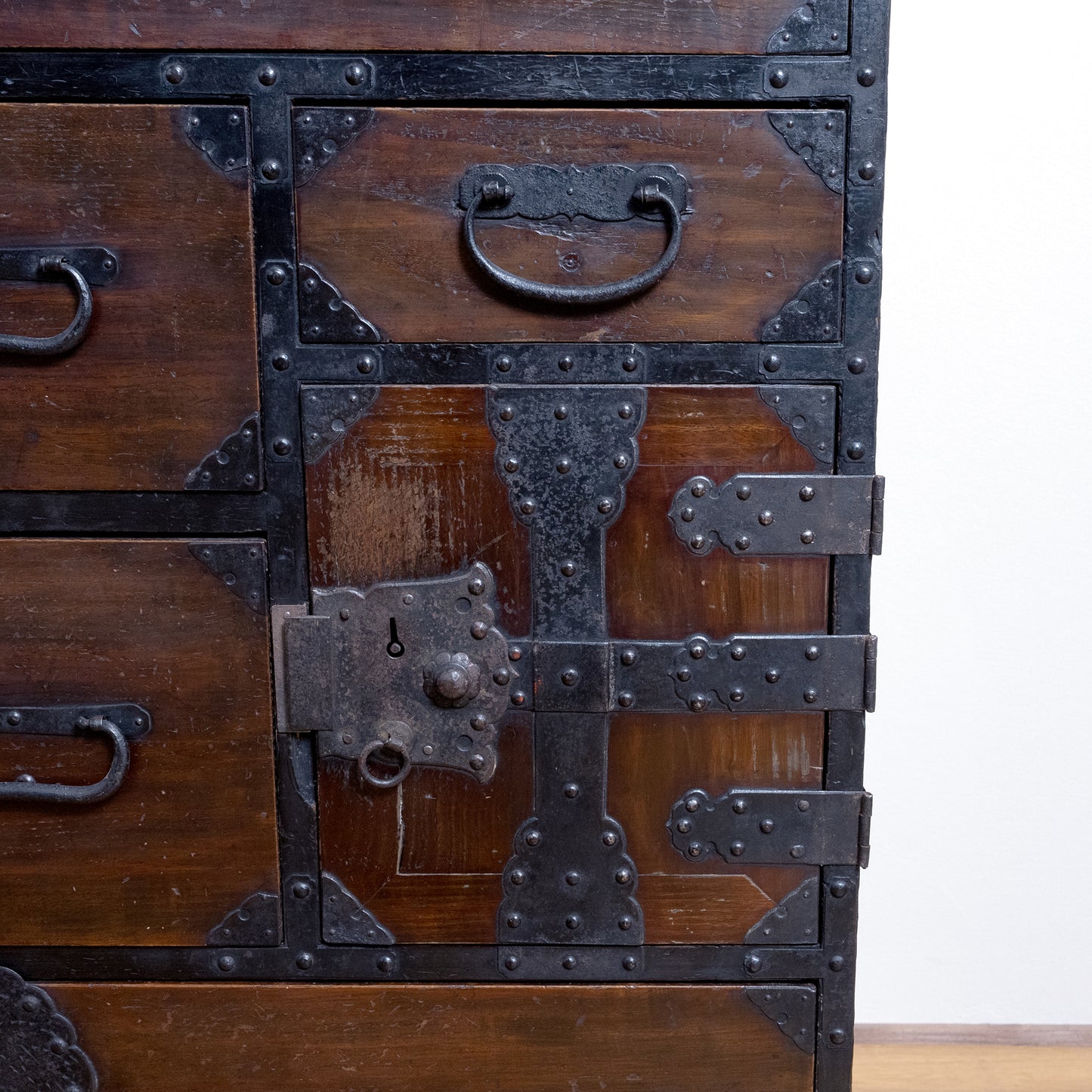 Japanese Antique Room Chest (Heya Todana) NIPPONDO