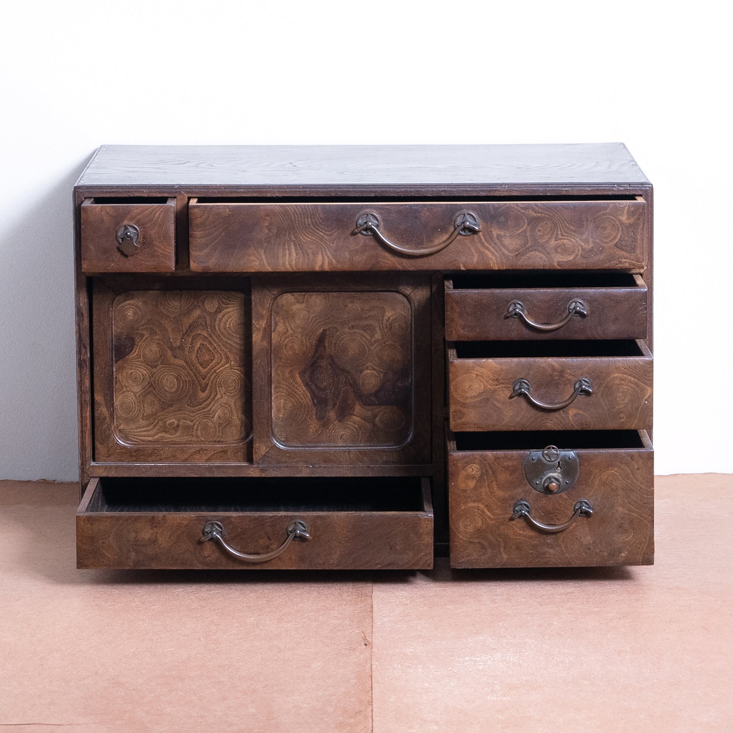 Japanese Antique The Zelkova Wood Grain Miniature Chest (Keyaki Tama-moku Tansu) NIPPONDO