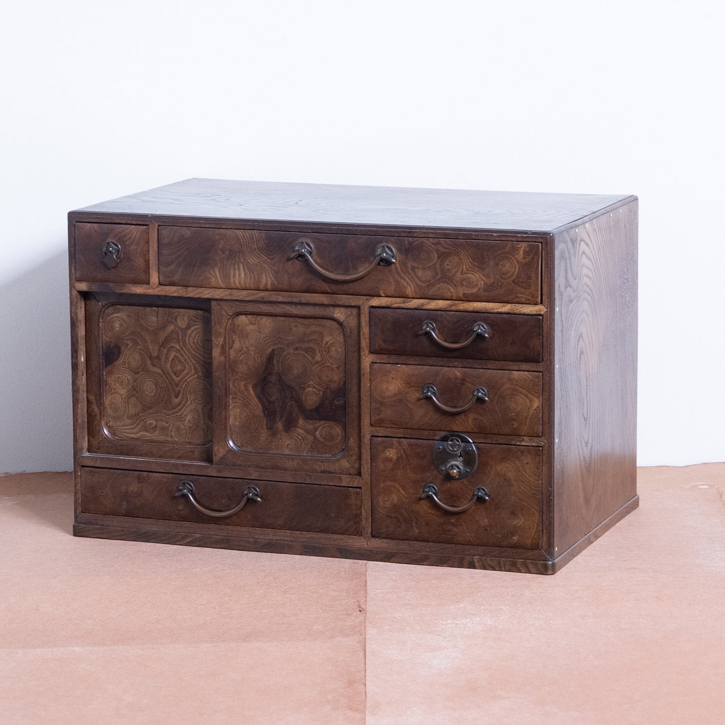 Japanese Antique The Zelkova Wood Grain Miniature Chest (Keyaki Tama-moku Tansu) NIPPONDO