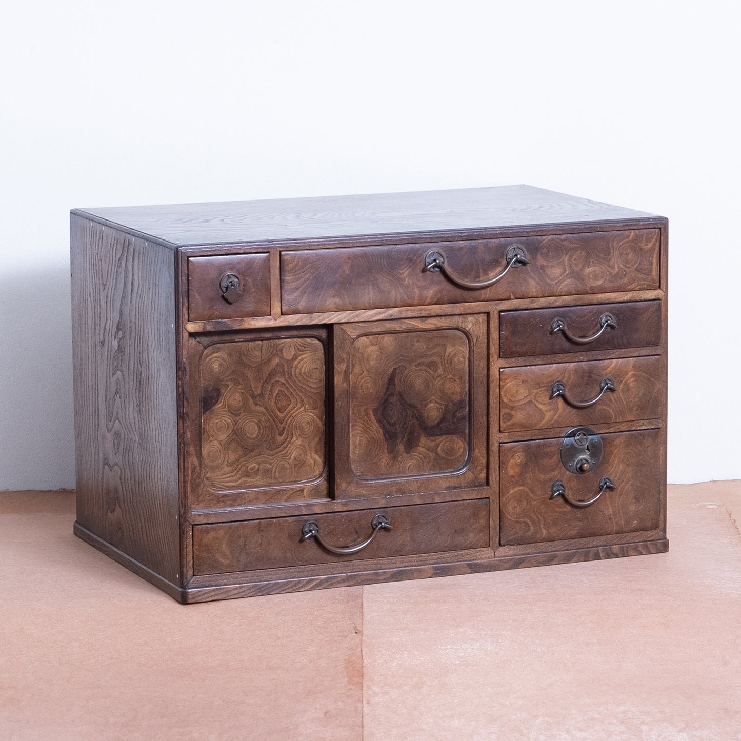 Japanese Antique The Zelkova Wood Grain Miniature Chest (Keyaki Tama-moku Tansu) NIPPONDO