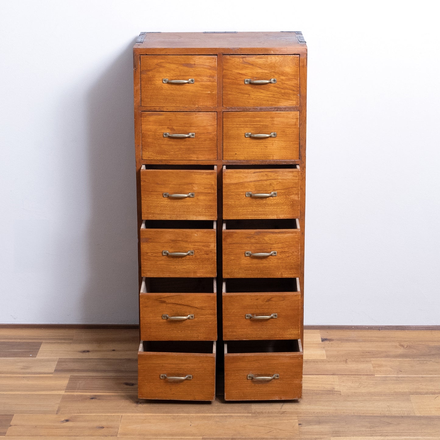 Japanese Antique Drawer (12hi kohikidashi) NIPPONDO