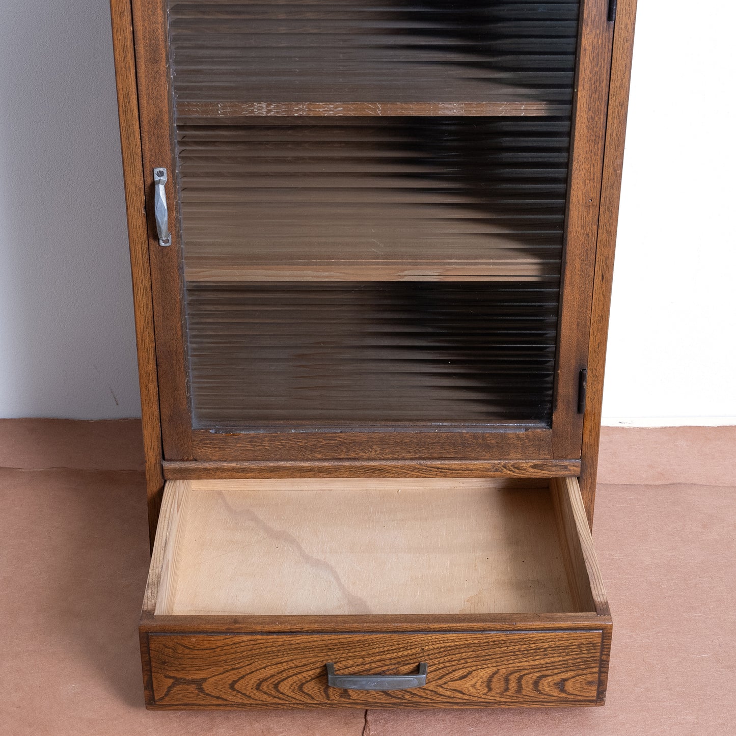 Japanese Antique Ribbed Glass Cupboard with drawers (Grasu Tana) NIPPONDO