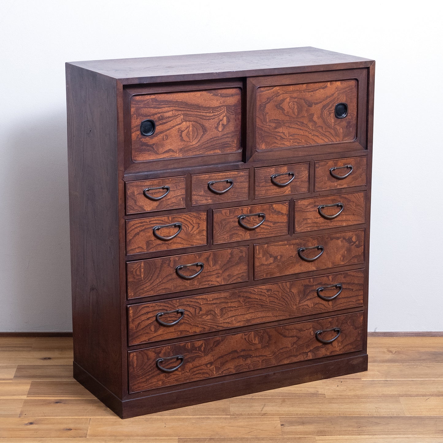 Japanese Antique Room Chest (Hikidashi Tansu) NIPPONDO