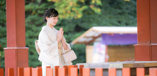 How to visit a shrine in Japan.