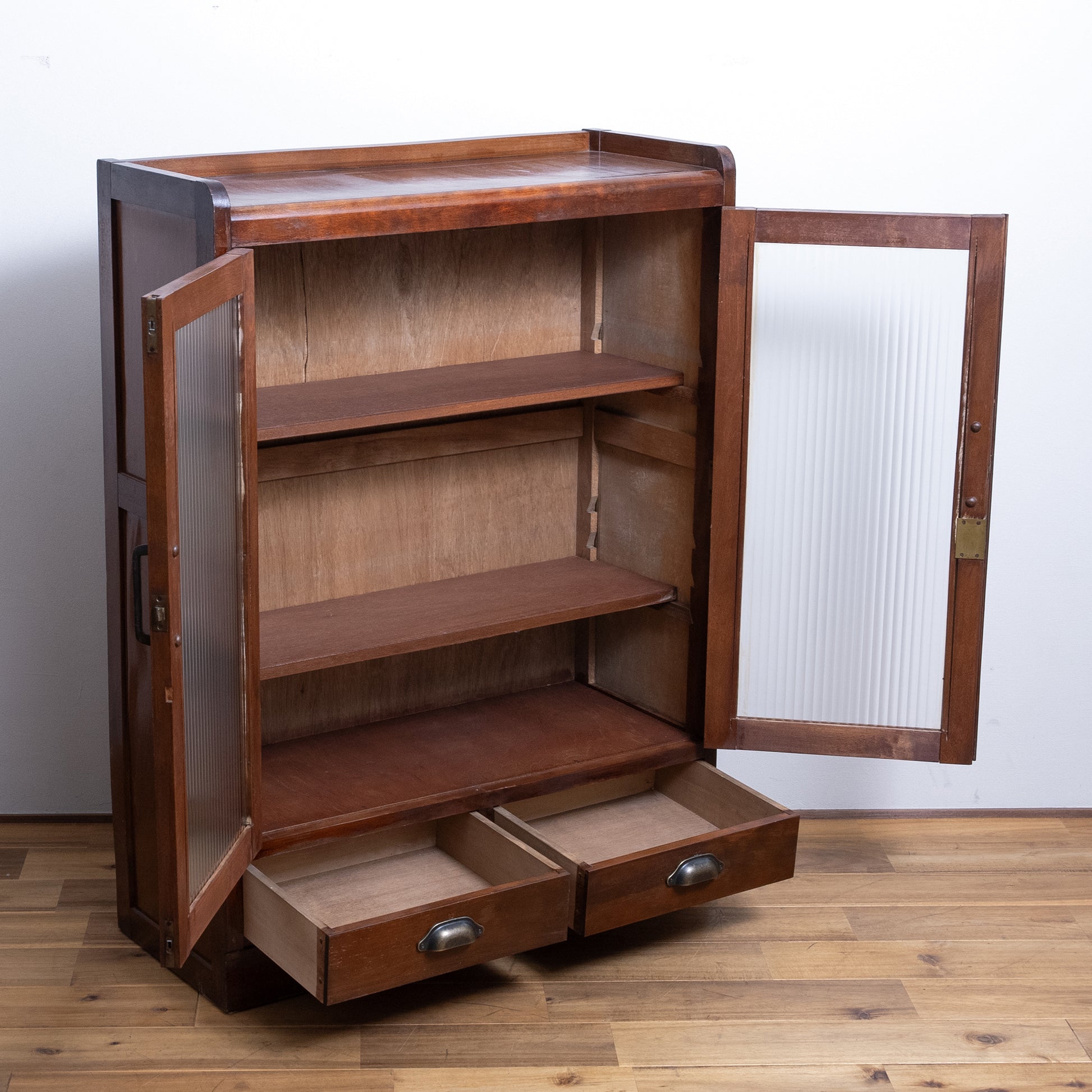 Japanese Antique Ribbed Glass Cabinet (Grasu Tana)  NIPPONDO