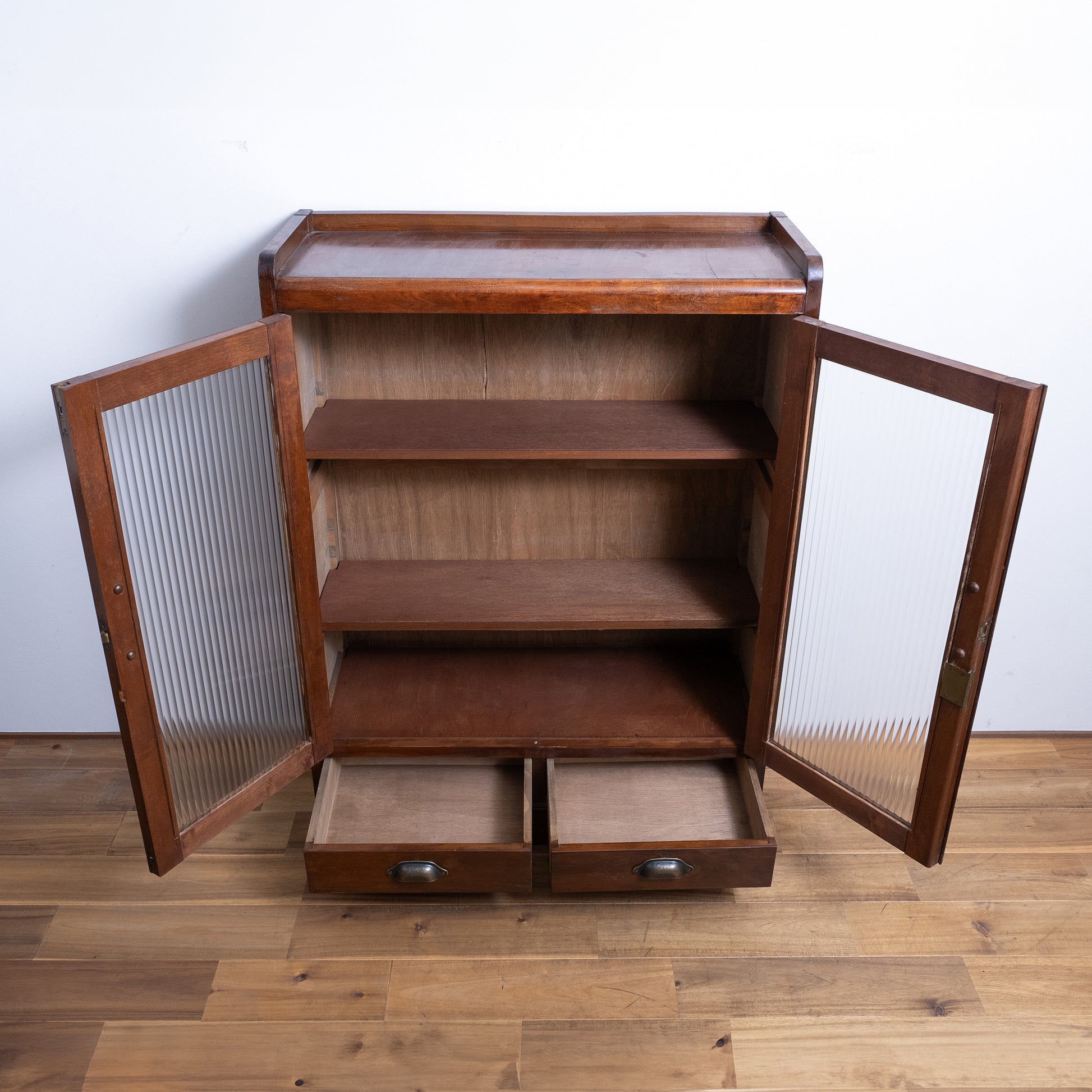 Japanese Antique Ribbed Glass Cabinet (Grasu Tana)  NIPPONDO