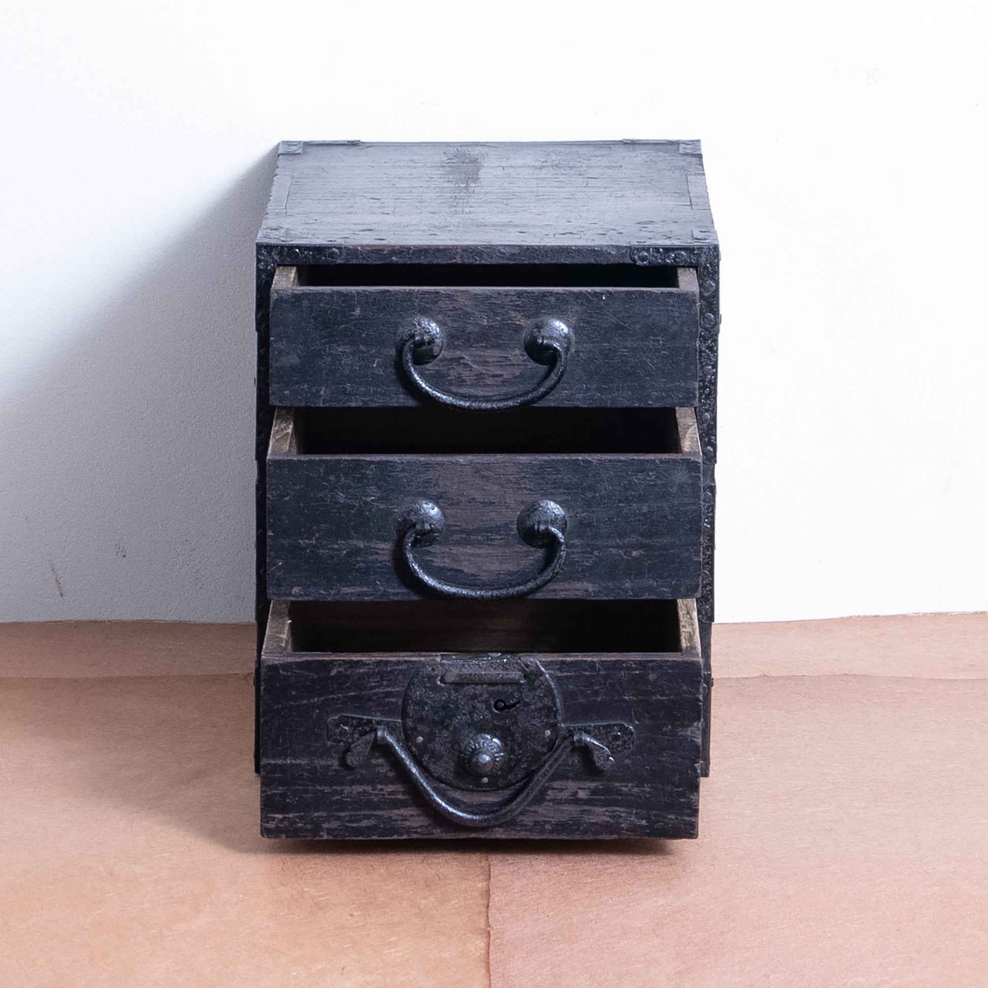 Japanese Antique Small Drawer (Kohikidashi)  NIPPONDO