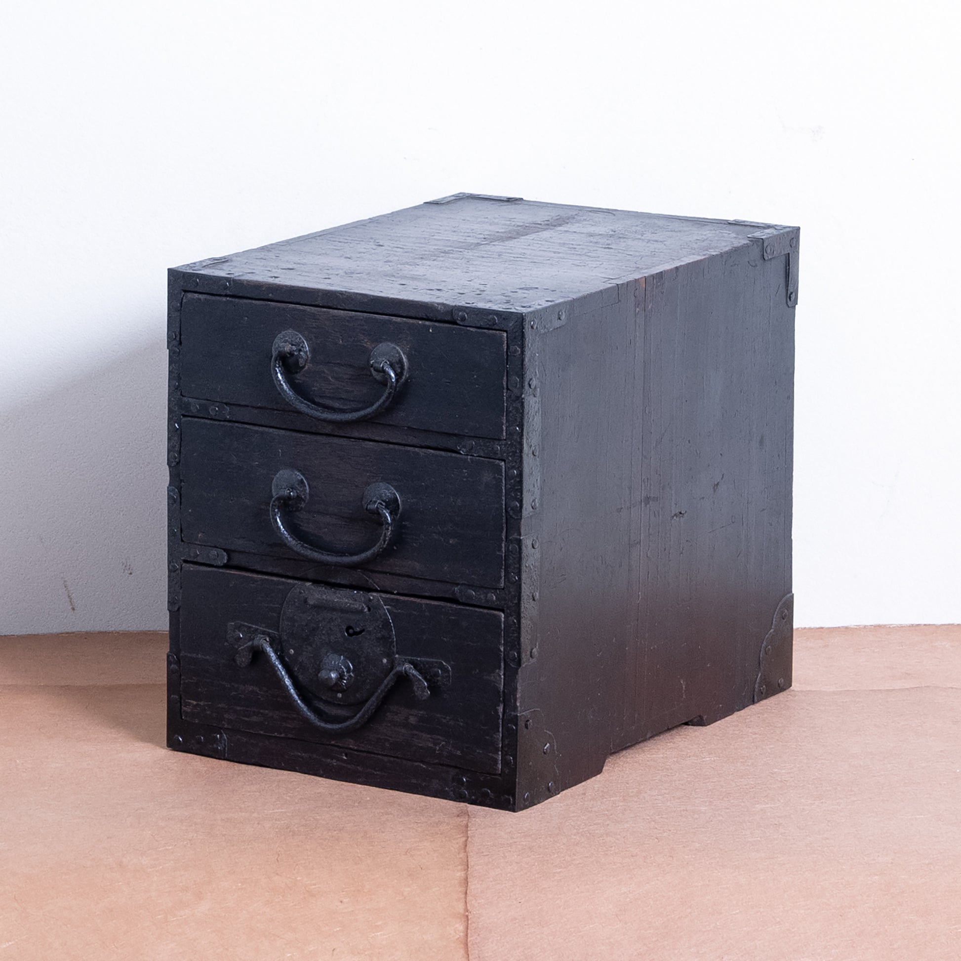 Japanese Antique Small Drawer (Kohikidashi)  NIPPONDO