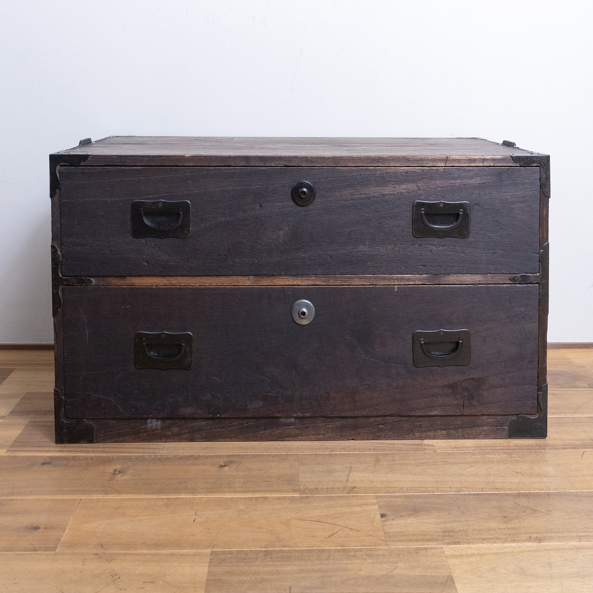 Japanese Antique Room Chest (Heya Tansu)  NIPPONDO