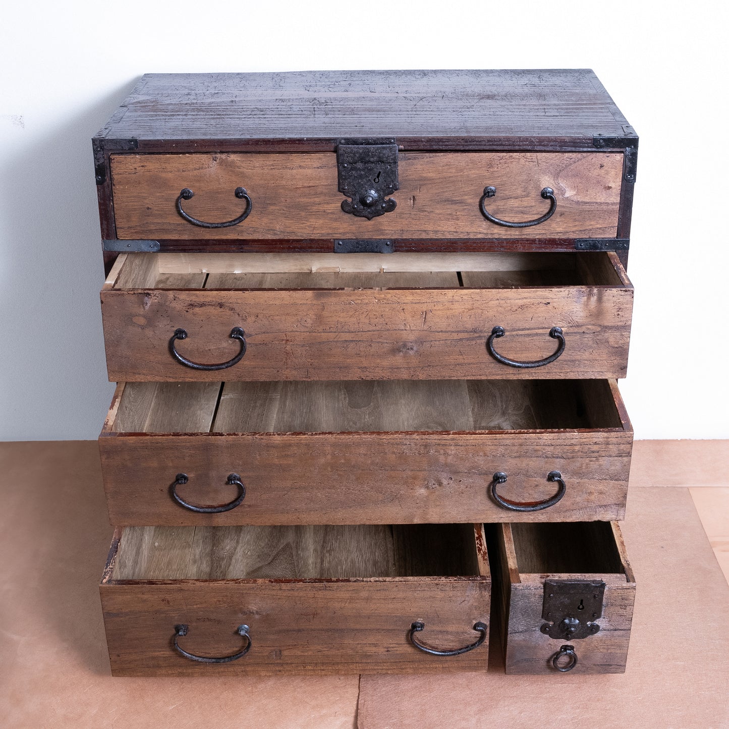 Japanese Antique Tansu Chest (Tansu)  NIPPONDO