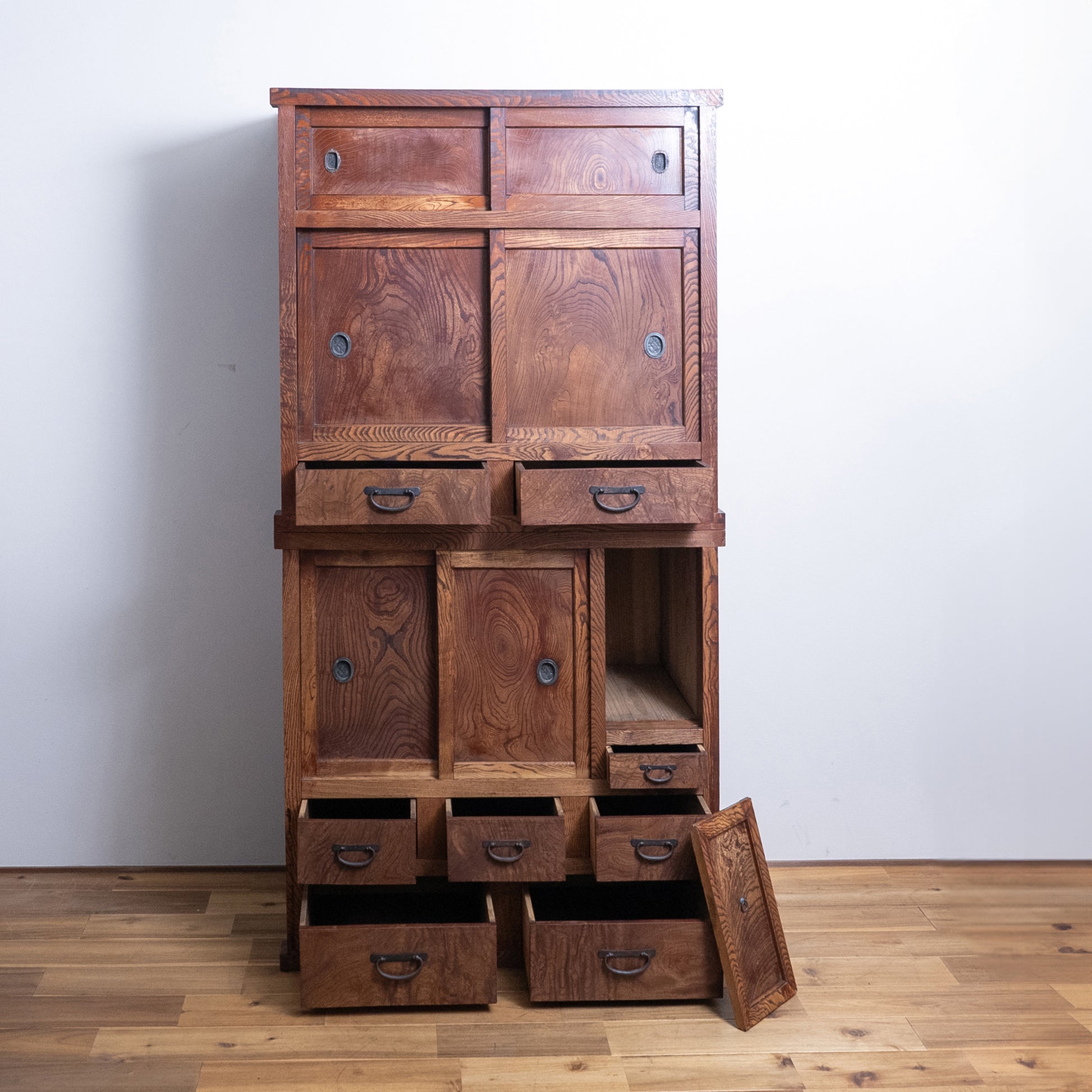 Japanese Antique Cupboard (Mizuya Tansu)  NIPPONDO