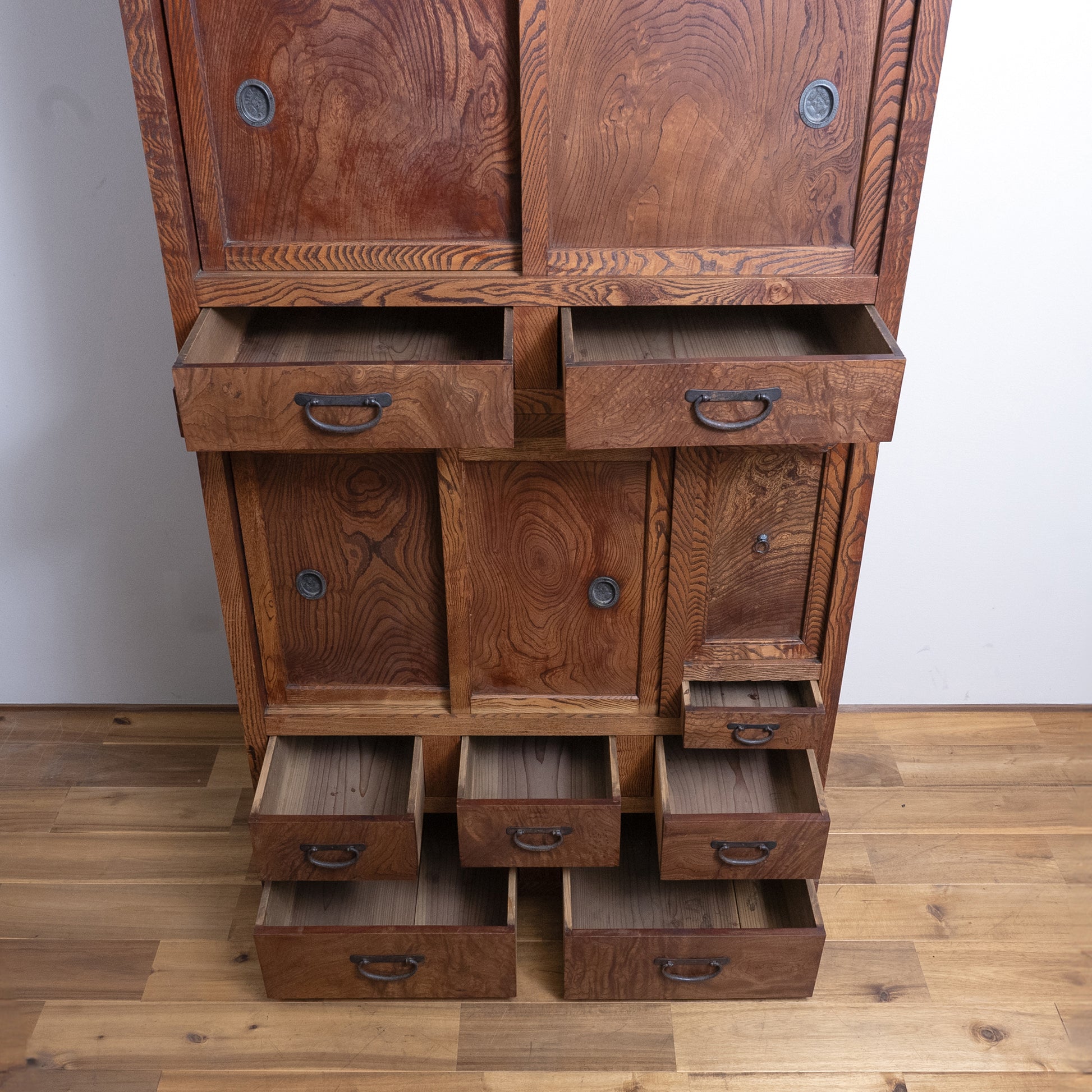 Japanese Antique Cupboard (Mizuya Tansu)  NIPPONDO